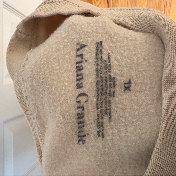 Ariana Grande Beige “The Light is Coming” Crewneck Sweater - Picture 4 of 4
